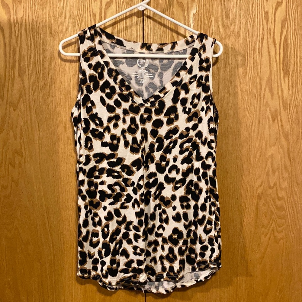 Maurice’s size large tank never worn